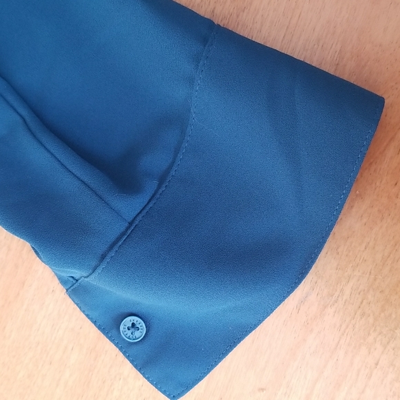 Express Teal Blouse - Picture 5 of 7